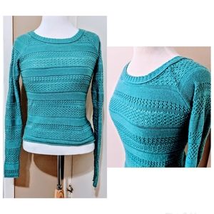 3/$15 AEROPOSTALE Super Soft blue sweater